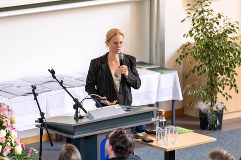 Abschlussfeier 2025 an der Ostfalia am Campus Salzgitter (öffnet Vergrößerung des Bildes)