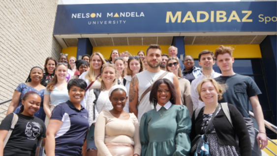 Studierende aus Südafrika und Deutschland an der Nelson Mandela University.