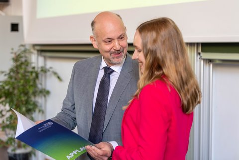 Abschlussfeier 2025 an der Ostfalia am Campus Salzgitter (öffnet Vergrößerung des Bildes)