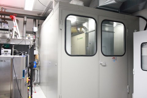 Technische Ausstattung im Labor für Energie- und Kältetechnik