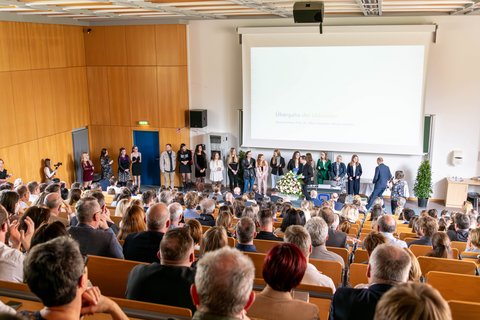 Abschlussfeier 2024 (öffnet Vergrößerung des Bildes)