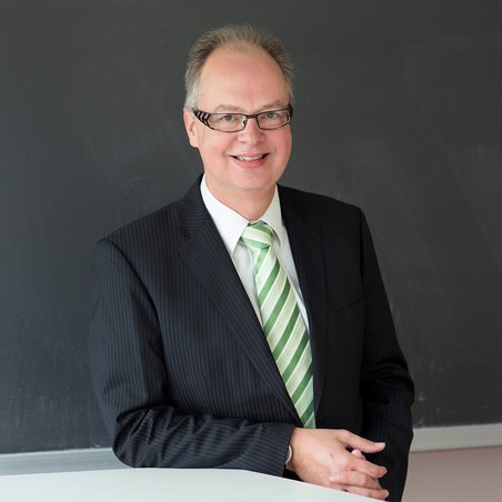 Prof. Dr. iur. Martin Müller 