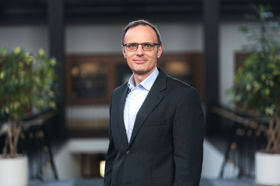 Prof. Dr. rer. pol. Dirk Gunther Trost