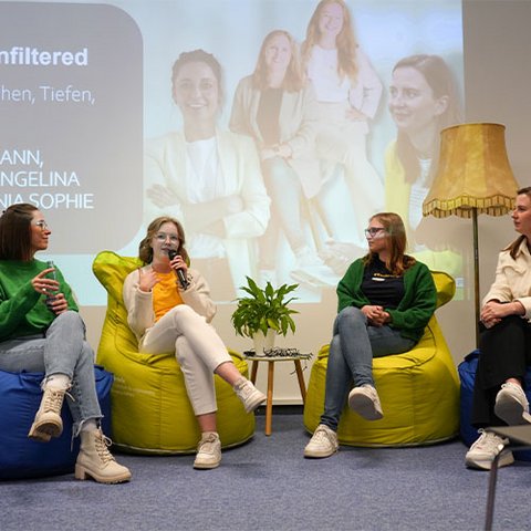 Gründerinnen im Austausch beim Ostfalia Startup Lunch