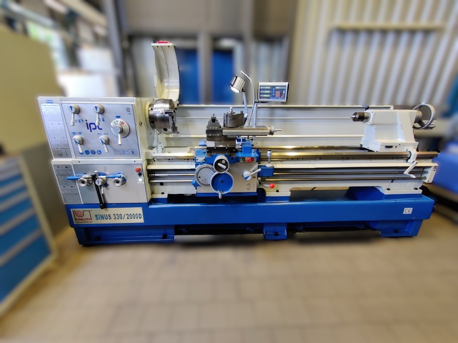 KNUTH Sinus 330/2000D Konventionelle Drehmaschine (öffnet Vergrößerung des Bildes)