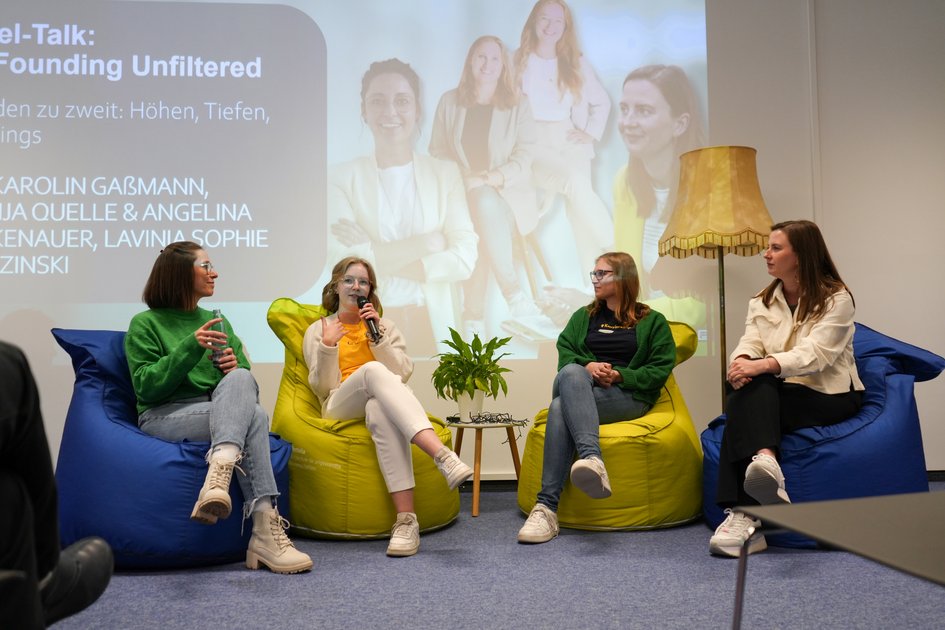 Vier Personen beim Panel Talk im WissensOrt Wolfenbüttel 