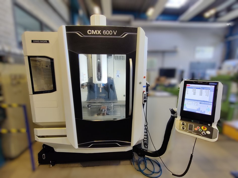 DMG MORI CMX 600V 3-Achs CNC-Fräsmaschine (öffnet Vergrößerung des Bildes)