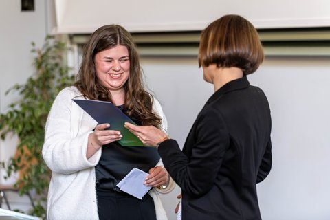 Abschlussfeier 2025 an der Ostfalia am Campus Salzgitter (öffnet Vergrößerung des Bildes)