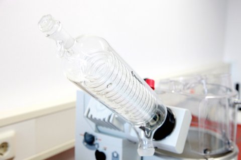 Nahaufnahme Ausstattung des Labors für Physikalische Chemie