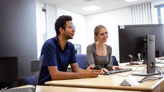 Die Online-Infotage „Master studieren neben dem Job“ der Ostfalia Hochschule für angewandte Wissenschaften informieren über berufsbegleitende Masterangebote und bieten Gelegenheit zum direkten Austausch mit den Studiengangsleitungen.