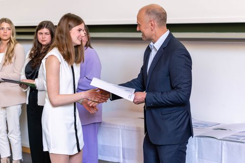 Abschlussfeier 2025 an der Ostfalia am Campus Salzgitter (öffnet Vergrößerung des Bildes)