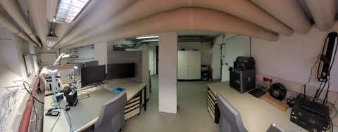 Elektronikraum Panoramaansicht (öffnet Vergrößerung des Bildes)