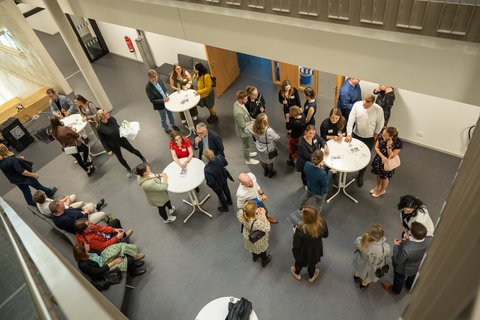 Sektempfang im Foyer