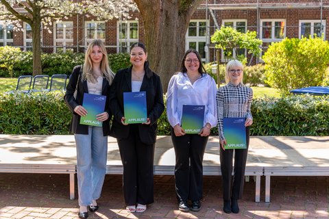 Abschlussfeier 2025 an der Ostfalia am Campus Salzgitter (öffnet Vergrößerung des Bildes)