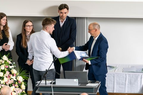 Abschlussfeier 2024 (öffnet Vergrößerung des Bildes)