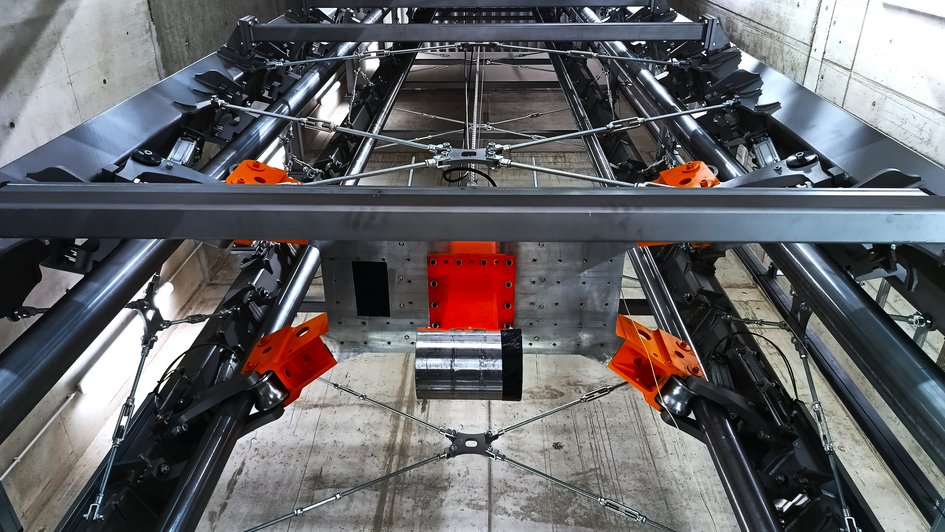 LFF Falturmprüfstand (groß) (öffnet Vergrößerung des Bildes)