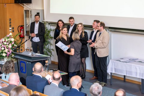 Abschlussfeier 2025 an der Ostfalia am Campus Salzgitter (öffnet Vergrößerung des Bildes)