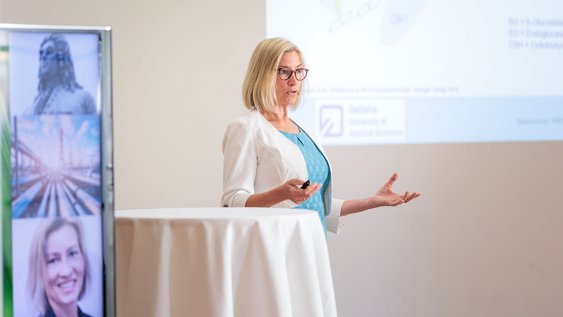 Prof. Dr. rer. nat. Elke Wilharm präsentiert Forschungsprojekt Cell2Cell