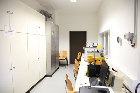 Technische Ausstattung im Labor für Energie- und Kältetechnik