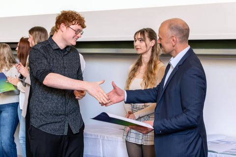 Abschlussfeier 2025 an der Ostfalia am Campus Salzgitter (öffnet Vergrößerung des Bildes)