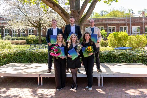 Abschlussfeier 2025 an der Ostfalia am Campus Salzgitter (öffnet Vergrößerung des Bildes)