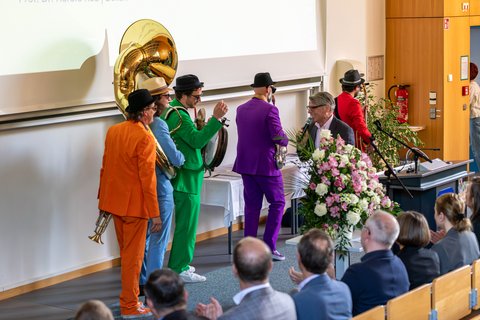 Abschlussfeier 2025 an der Ostfalia am Campus Salzgitter (öffnet Vergrößerung des Bildes)