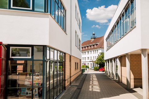 Das Studienangebot des Ostfalia Campus in zentraler Lage Wolfsburgs ist breit gefächert.