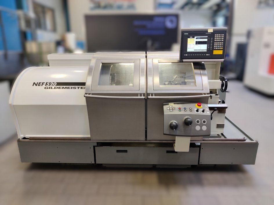 GILDEMEISTER NEF520 Zyklendrehmaschine (öffnet Vergrößerung des Bildes)