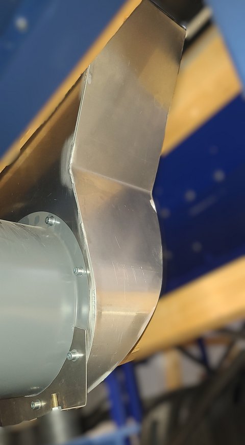 Luftzuführung der GrenzschichteinblasungFak. Maschinenbau - IKAM - HUMProf. Klinge (öffnet Vergrößerung des Bildes)