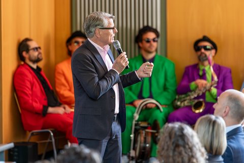 Abschlussfeier 2025 an der Ostfalia am Campus Salzgitter (öffnet Vergrößerung des Bildes)