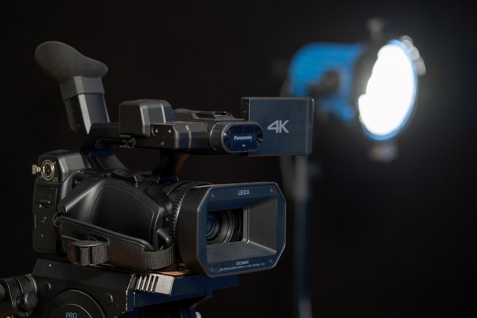 Symbolfoto für die Ausleihe, auf dem eine Videokamera zu sehen ist