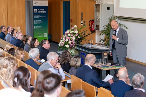 Abschlussfeier 2025 an der Ostfalia am Campus Salzgitter (öffnet Vergrößerung des Bildes)