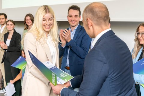 Abschlussfeier 2024 (öffnet Vergrößerung des Bildes)