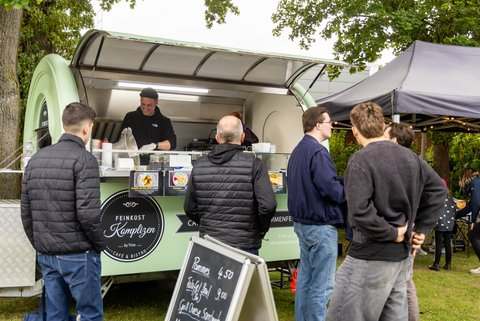 Beim Campusttag-Foodcourt gabs eine breite kulinarische Auswahl - unter anderem Falafel von den Feinkost Komplizen aus Braunschweig. 