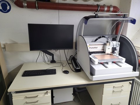 Platinenfräser (öffnet Vergrößerung des Bildes)