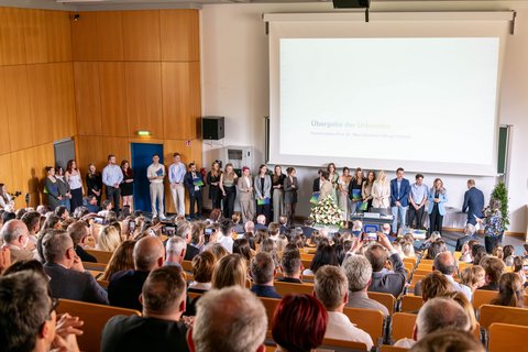 Abschlussfeier 2024 (öffnet Vergrößerung des Bildes)