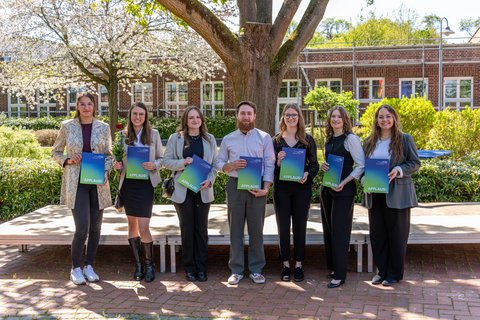 Abschlussfeier 2025 an der Ostfalia am Campus Salzgitter (öffnet Vergrößerung des Bildes)