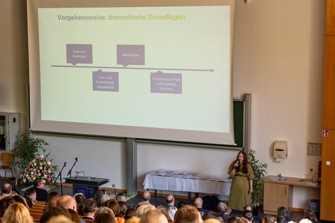 Abschlussfeier 2025 an der Ostfalia am Campus Salzgitter (öffnet Vergrößerung des Bildes)