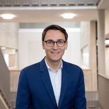 Prof. Dr. Felix Miedaner 