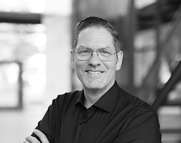 Portrait of Hendrik Törber, Recruiting &amp; Employer Branding