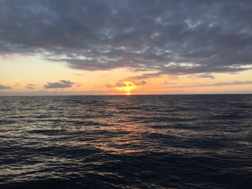 Abendsonne über dem Atlantik vor La Palma.